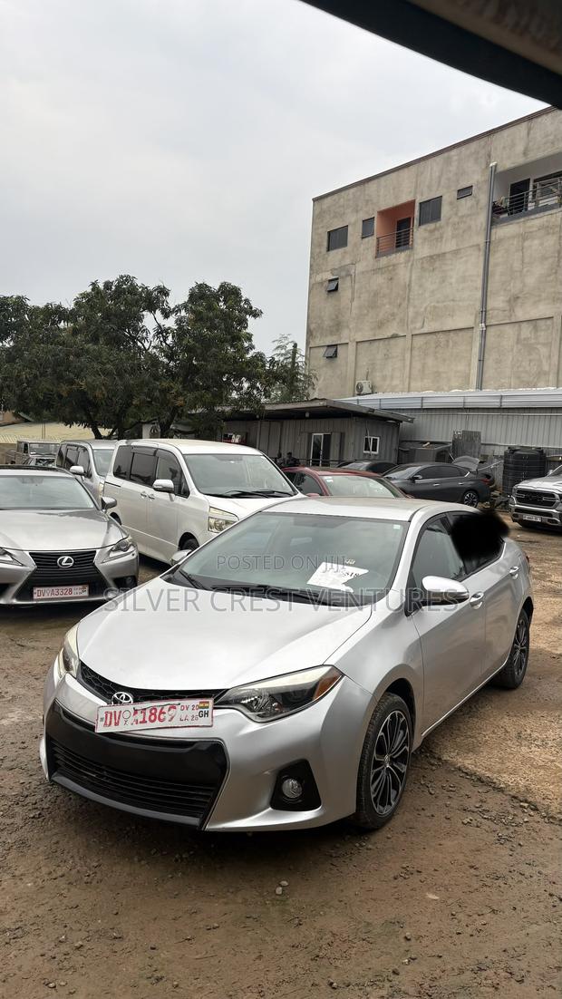 Toyota Corolla S 4dr Sedan (1.8L 4cyl CVT) 2016 Gray