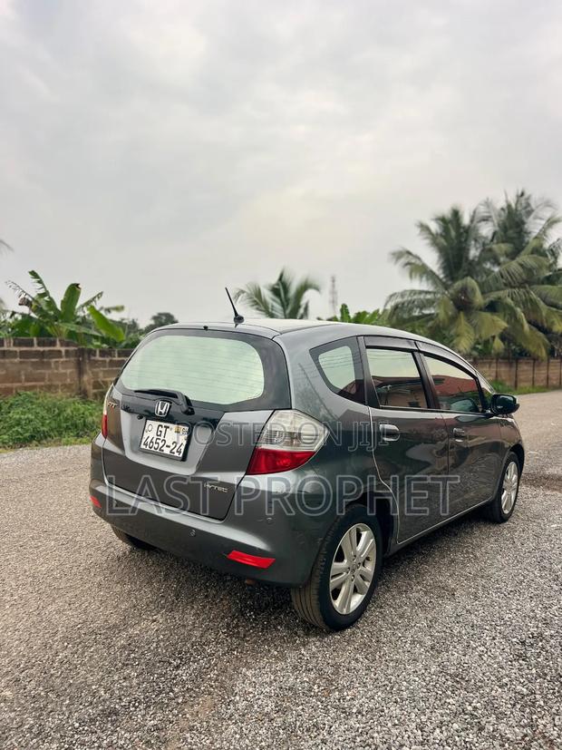 Honda Fit 2012 Gray