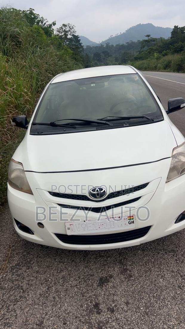 Toyota Belta 2010 White
