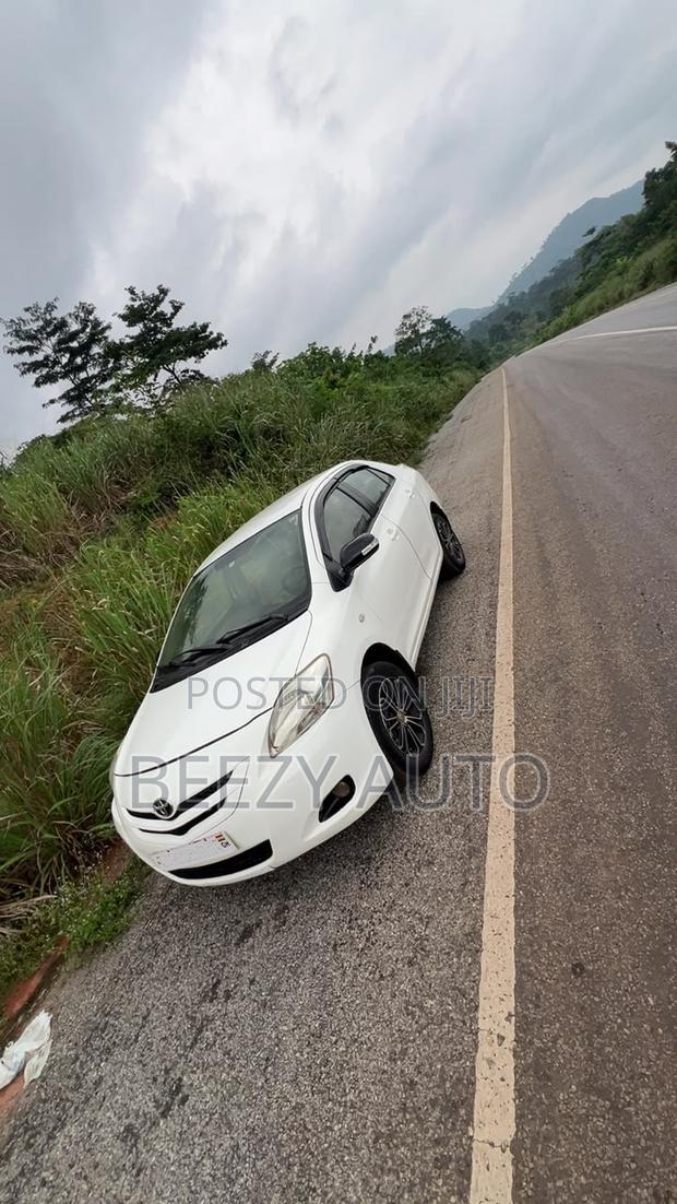 Toyota Belta 2010 White