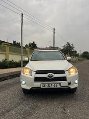 Toyota RAV4 2011 White for sale