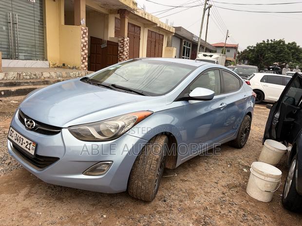 Hyundai Elantra GLS 2012 Blue