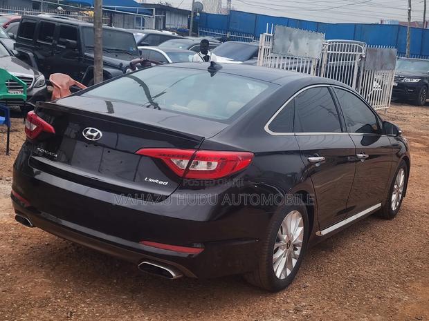 Hyundai Sonata Limited w/Brown Leather 4dr Sedan (2.4L 4cyl 6A) 2015