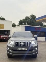 Toyota Land Cruiser Prado 4.0 2017 Gray for sale
