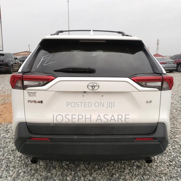 Toyota RAV4 2020 White