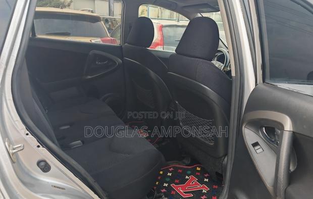 Toyota RAV4 2012 Silver