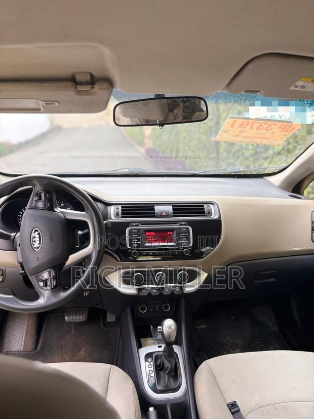 Kia Rio 2016 Yellow
