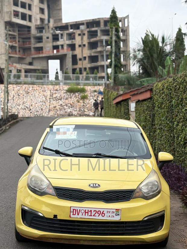 Kia Rio 2016 Yellow