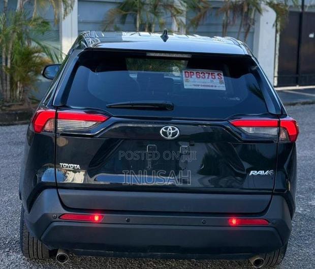 Toyota RAV4 Limited AWD 2023 Black