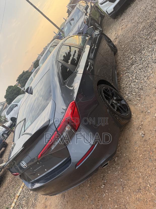 Honda Civic Sport CVT 2024 Gray