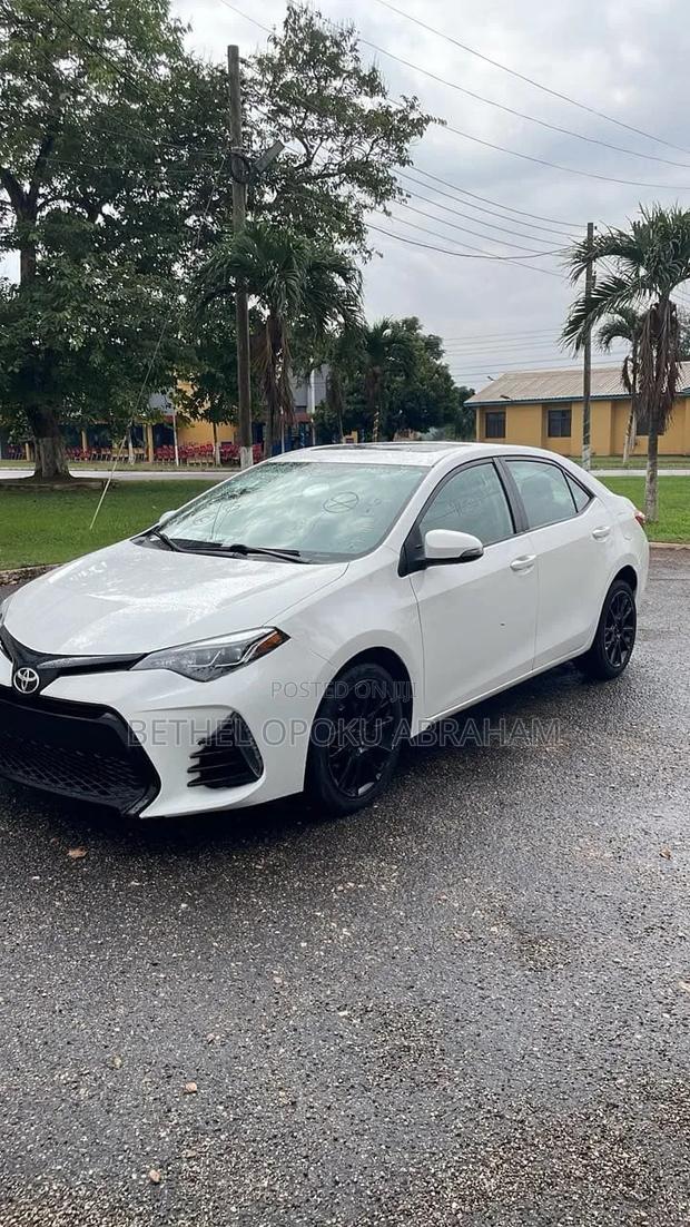 Toyota Corolla 2016 White