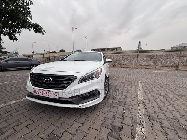 Hyundai Sonata Sport Sedan FWD (2.4L 4cyl 6A) 2017 White
