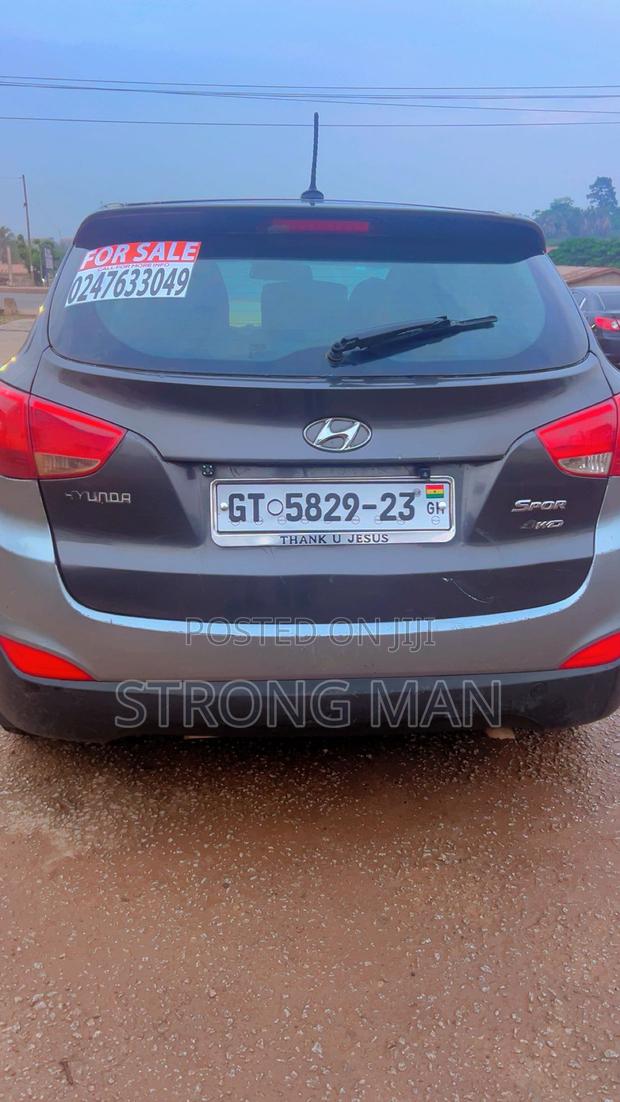 Hyundai Tucson Limited AWD 2011 Gray