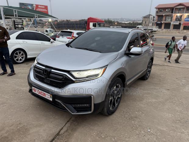 Honda CR-V Touring FWD 2018 Silver