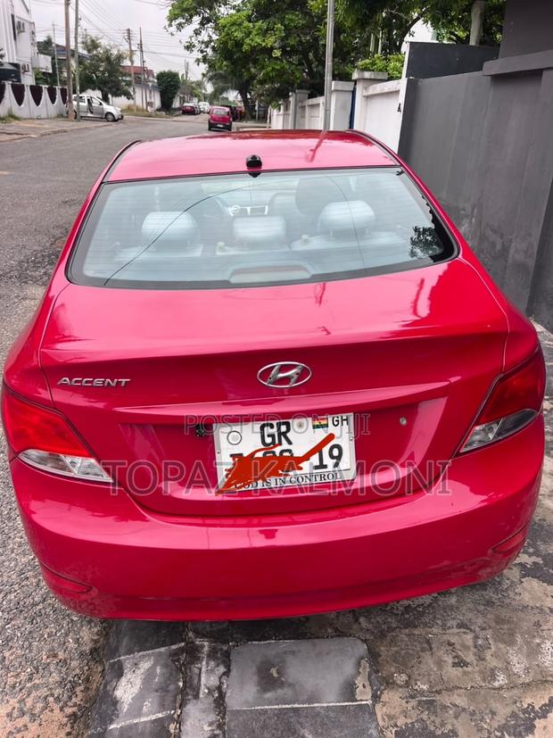 Hyundai Accent 2016 Red