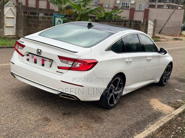 Honda Accord Sport 2018 White