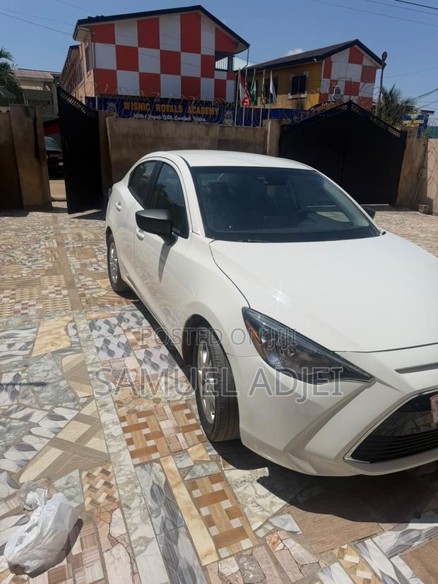 Toyota Yaris iA 1.5 FWD 2017 White