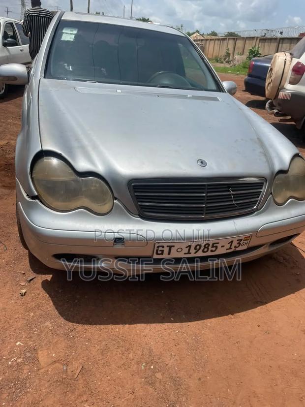 Mercedes-Benz 200 2003 Silver