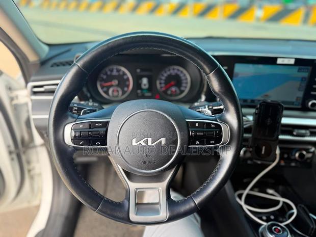 Kia K5 EX 2022 White