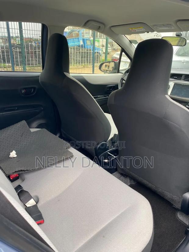 Toyota Vitz 1.3 FWD 5dr 2014 Blue