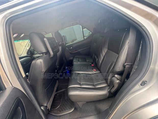 Toyota Fortuner 2022