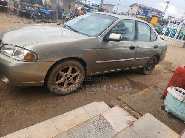 Nissan Sentra SE-R 2008 Gold