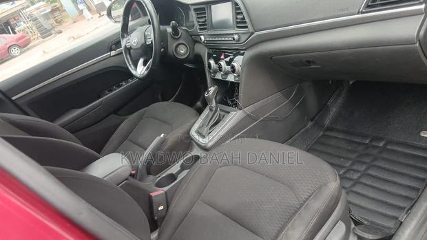 Hyundai Elantra 2020 Red