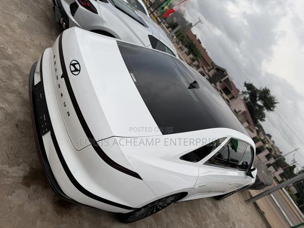 Hyundai Grandeur 2025 White