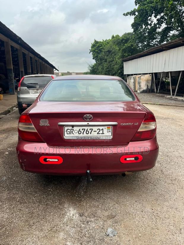 Toyota Camry LE 4dr Sedan (2.4L 4cyl 5M) 2004 Red