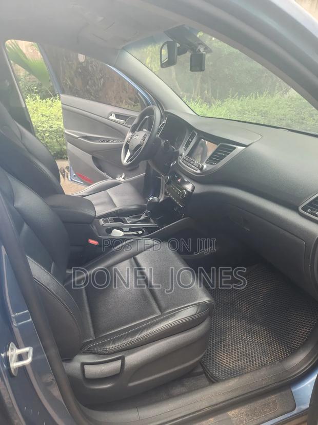 Hyundai Tucson 2017 Blue