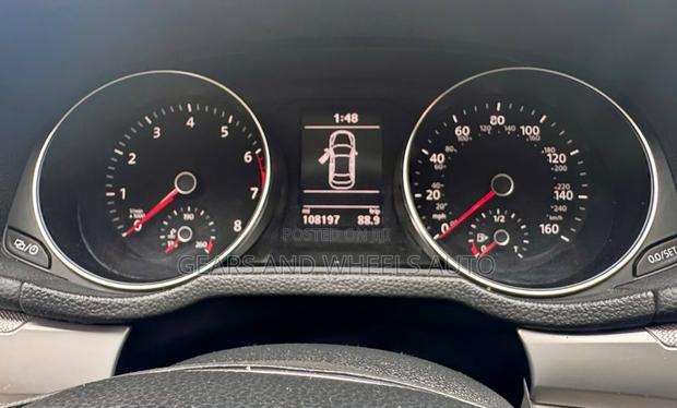 Volkswagen Passat 2015 Silver