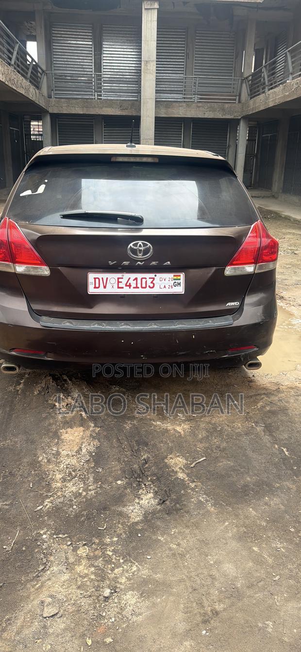Toyota Venza LE 2015 Brown