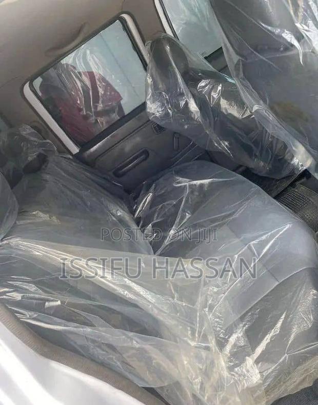 Nissan Hardbody 2008 White