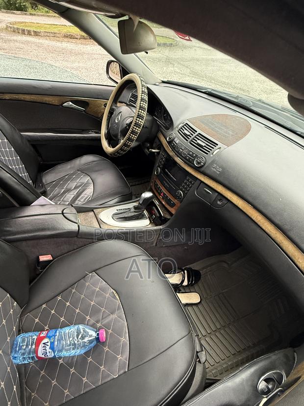 Mercedes-Benz E240 2002