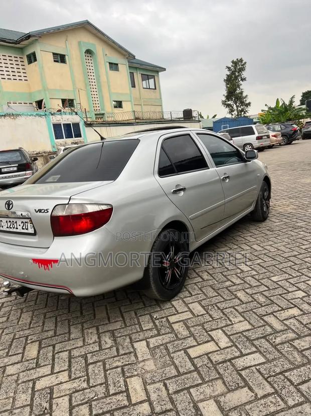 Toyota Vios 2010 Silver