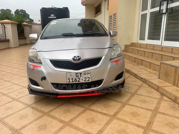 Toyota Belta 2010 Gray