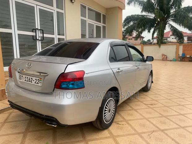 Toyota Belta 2010 Gray