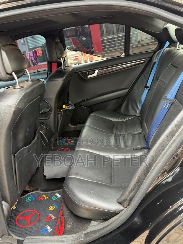 Mercedes-Benz C300 2013 Black