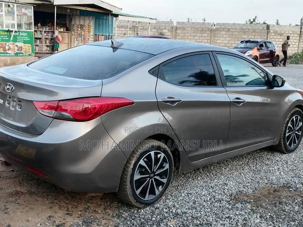 Hyundai Elantra 2013 Silver