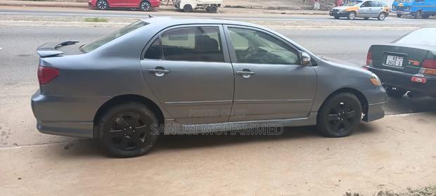 Toyota Corolla 2005 Gray