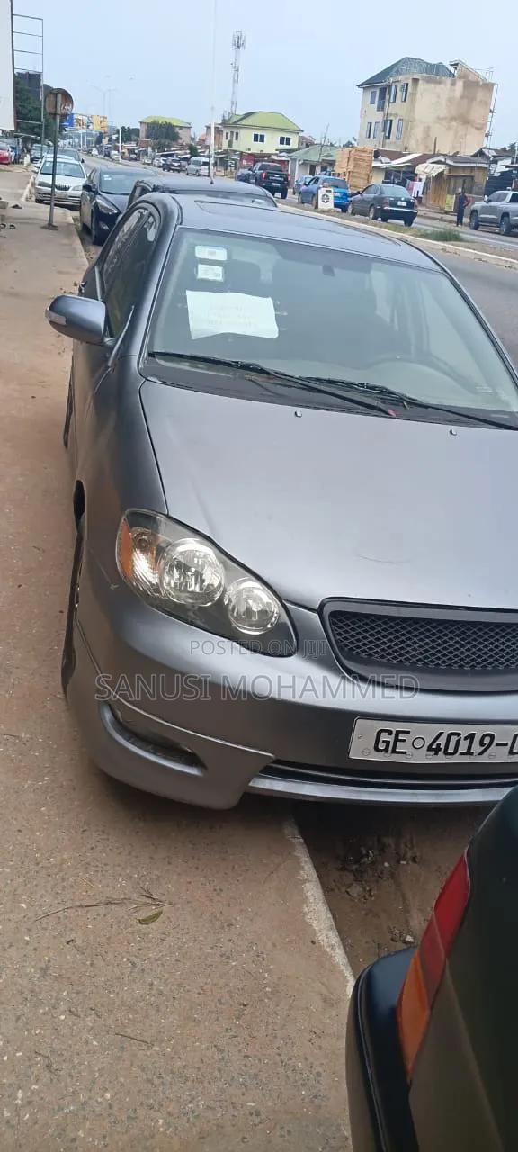 Toyota Corolla 2005 Gray