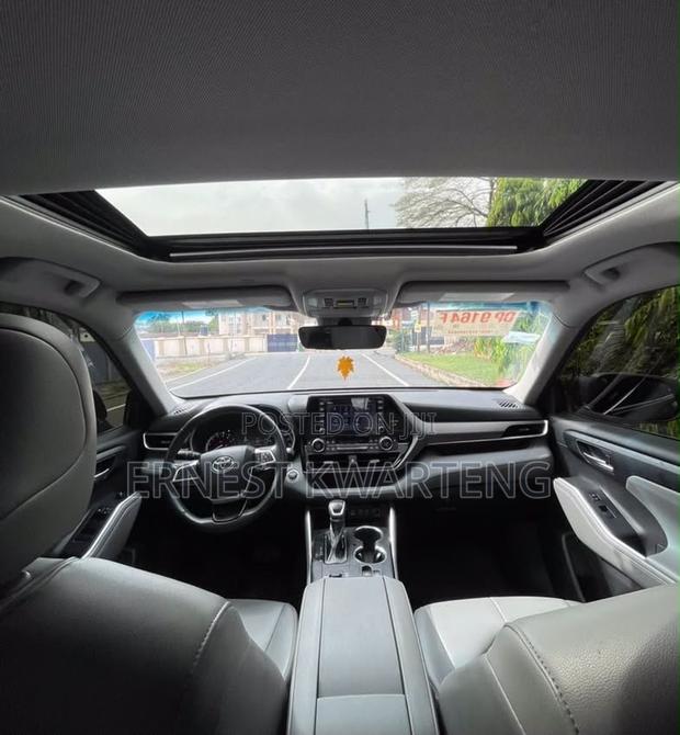 Toyota Highlander 2022 Black