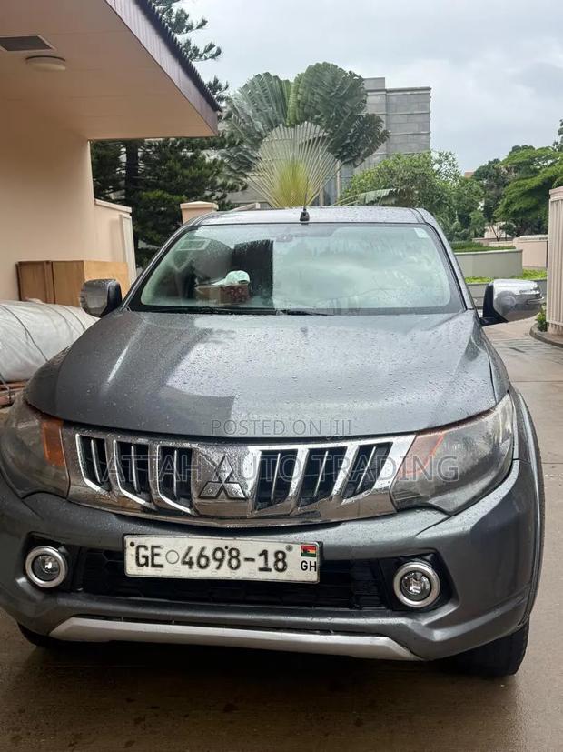 Mitsubishi L200 2018 Silver