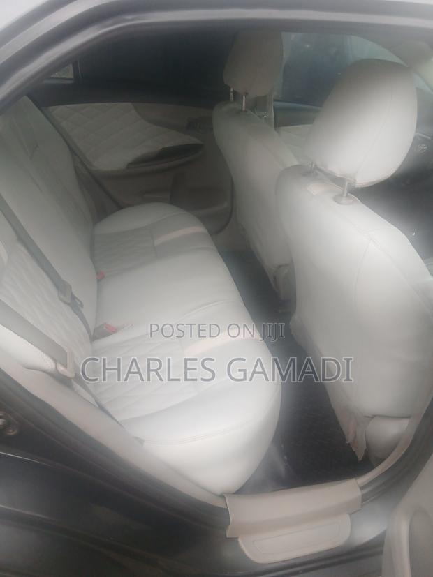 Toyota Corolla LE 4dr Sedan (1.8L 4cyl 4A) 2013 Gray
