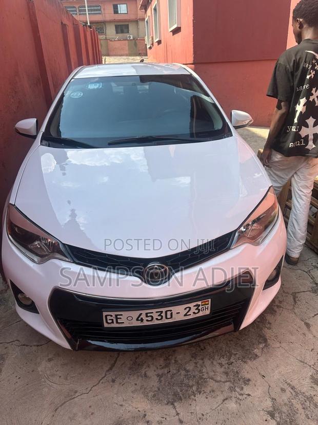 Toyota Corolla 2014 White