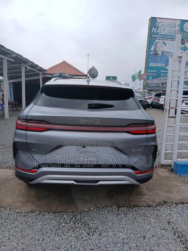 BYD Song Plus 2024 Gray
