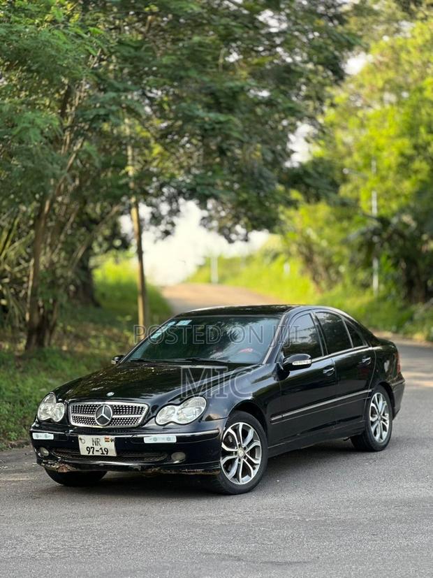 Mercedes-Benz C200 2006 Black