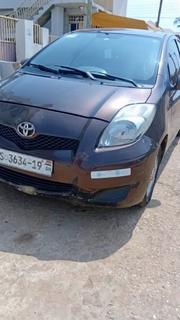 Toyota Vitz 1.0 FWD 5dr 2010 Burgundy for sale