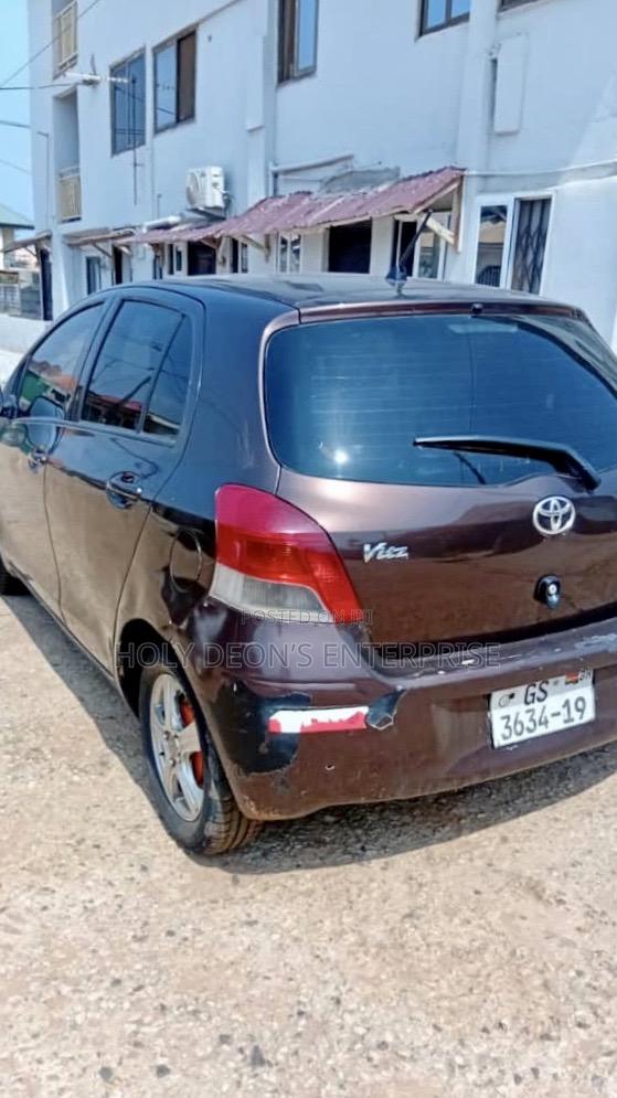 Toyota Vitz 1.0 FWD 5dr 2010 Burgundy