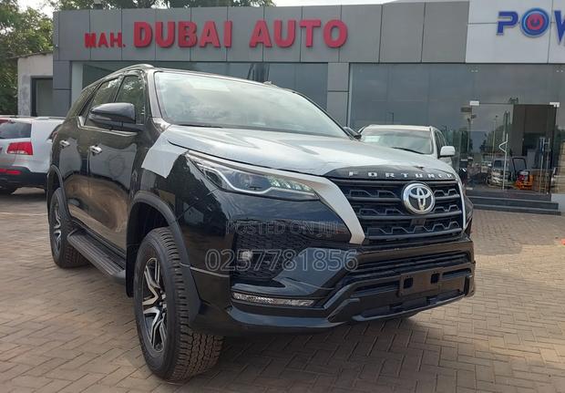 New Toyota Fortuner 2025 Black